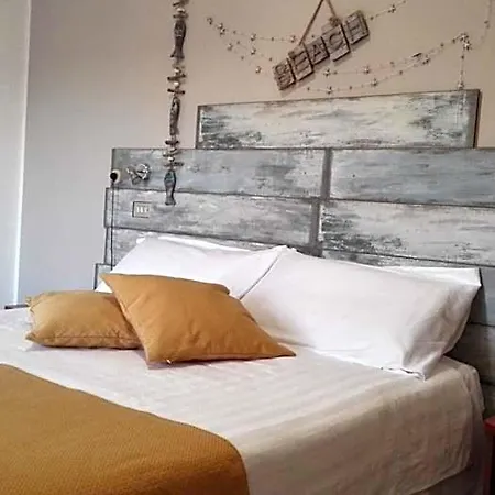 Sandra Hotel 3*