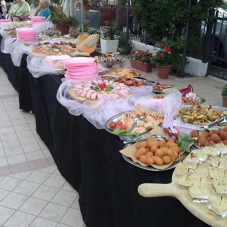 ホテル Sandra リミニ