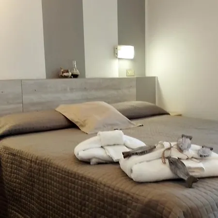 Sandra ホテル リミニ