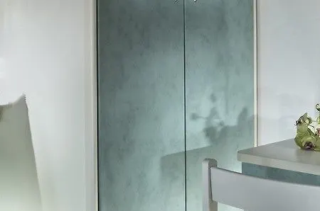 Sandra ホテル リミニ