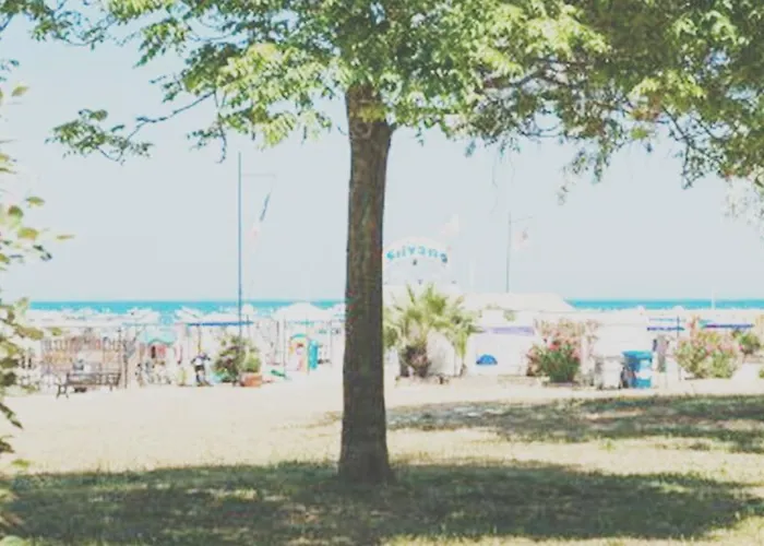 Hotel Sandra 3*