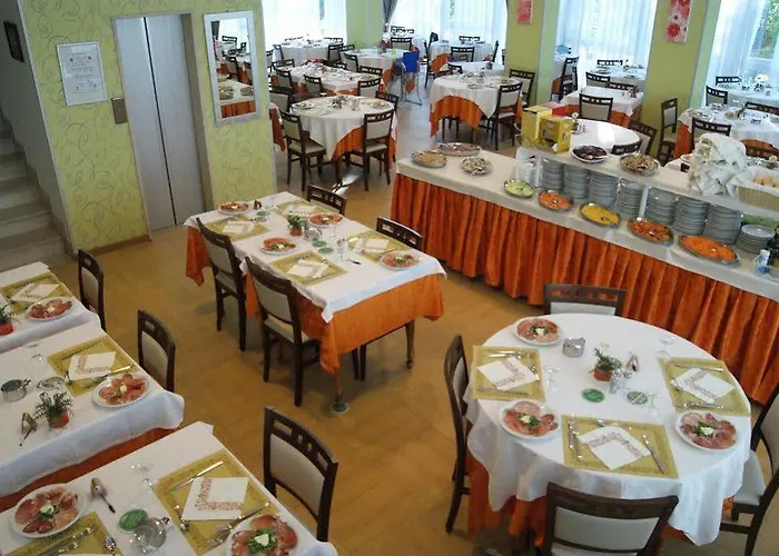 Sandra Hotel