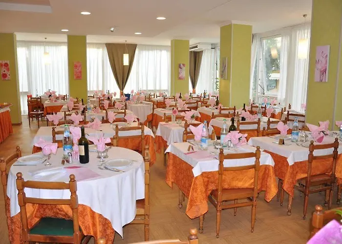Sandra Hotel 3*
