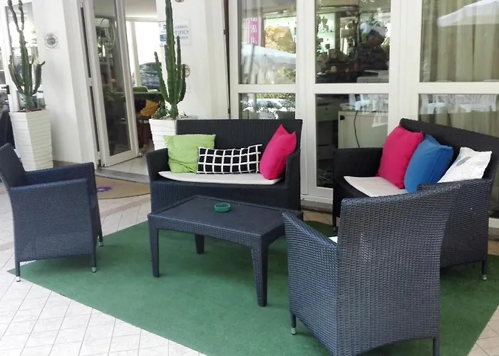 Sandra Hotel 3*